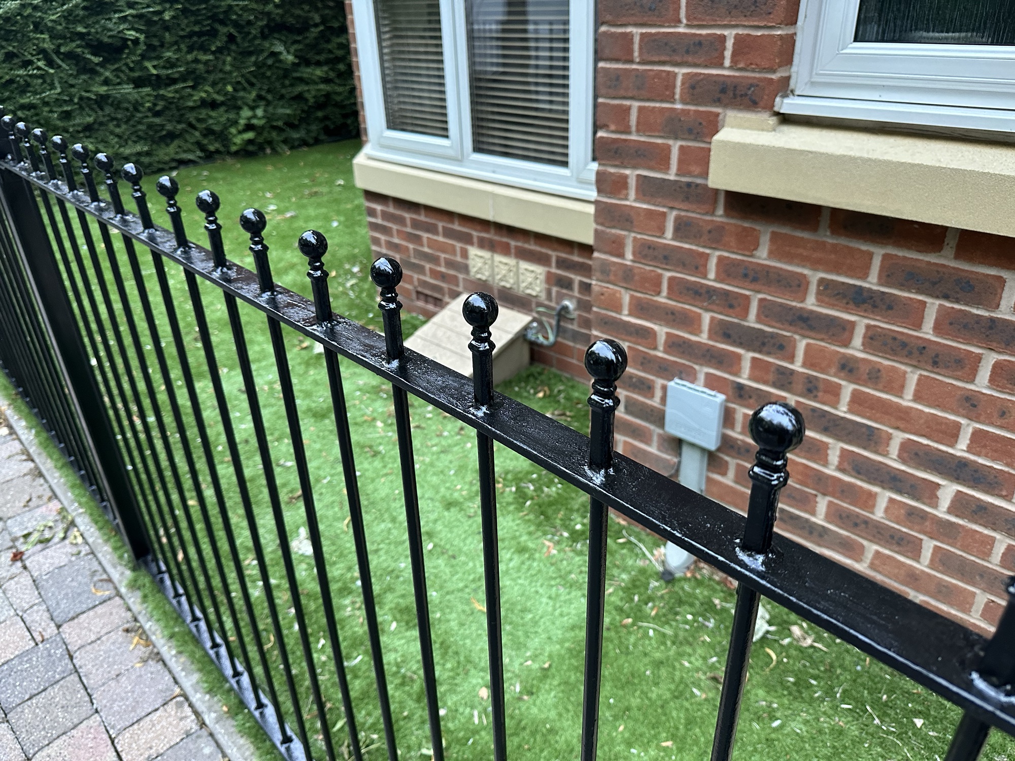Bank Holiday DIY – Painting Railings (Learnings)